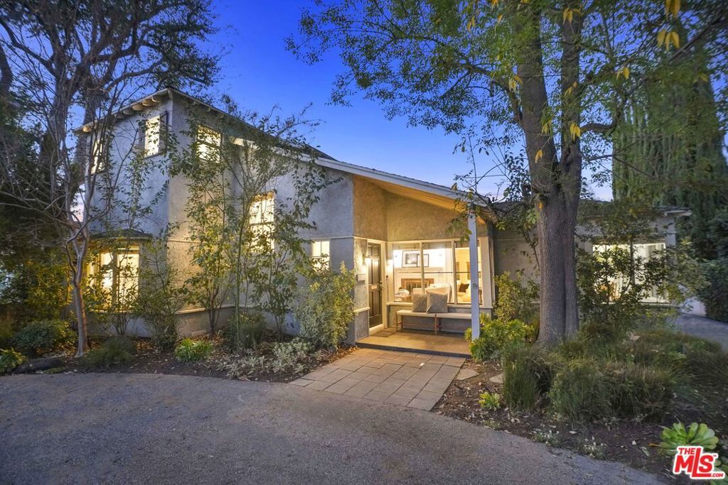 Photo of Listing #25631455