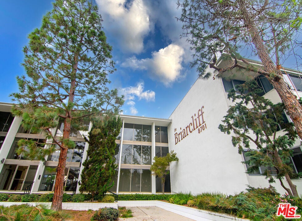 8701 Delgany Avenue 208, Playa Del Rey