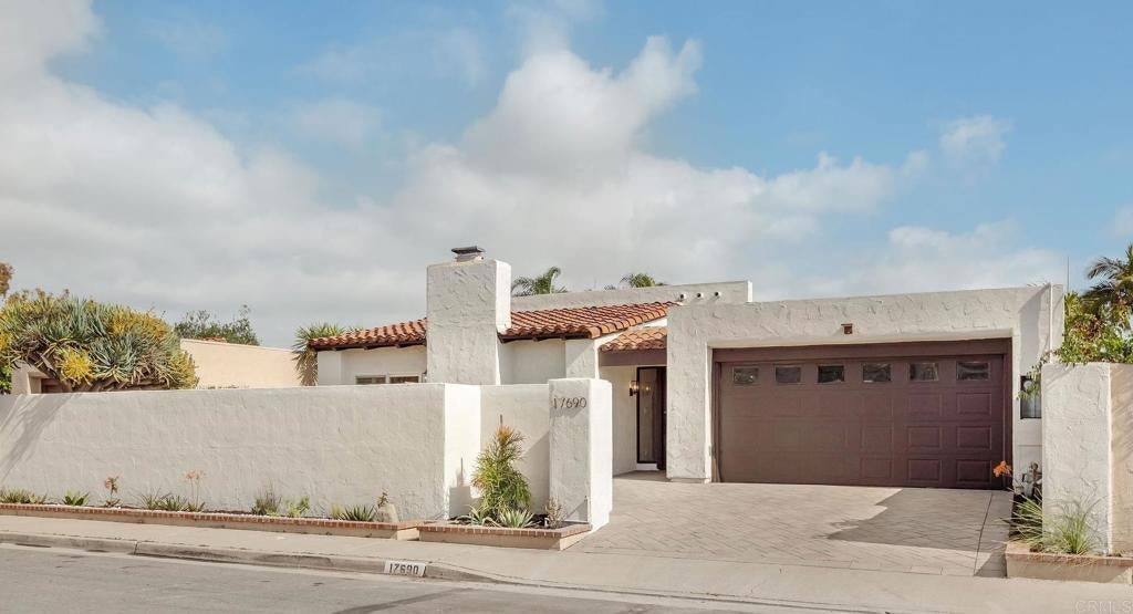 Photo of Listing #PTP2601146