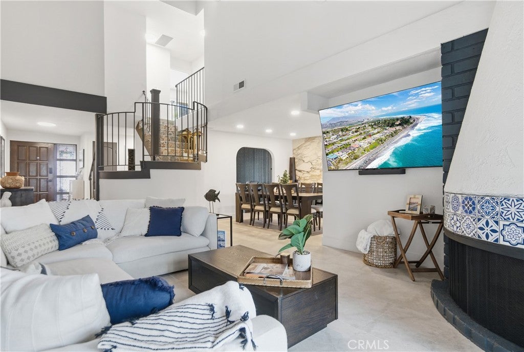 Photo of Listing #OC26016946