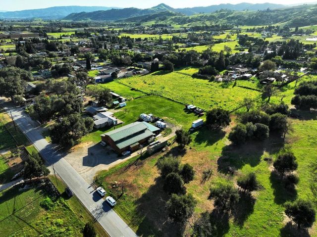 13805 Colony Avenue, San Martin