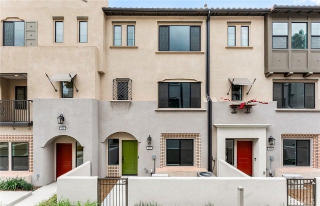 107 Kimberwick Court, Burbank