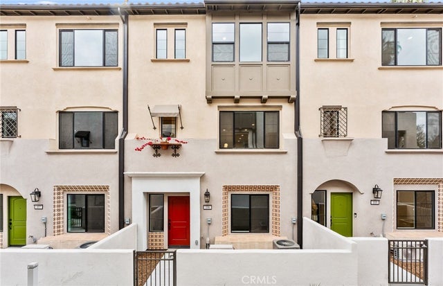 106 Kimberwick Court, Burbank