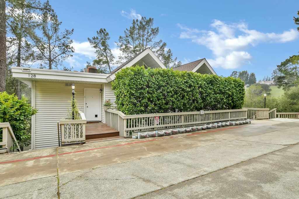 128 Ascot Court C, Moraga