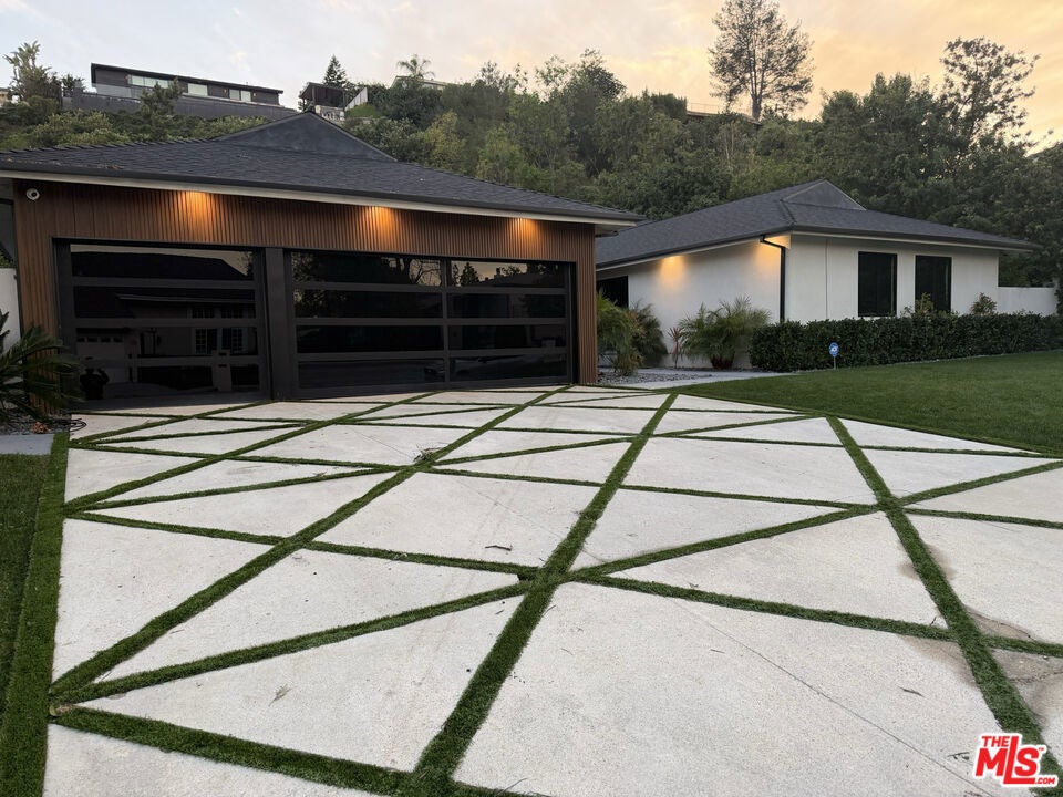 Photo of Listing #26651397