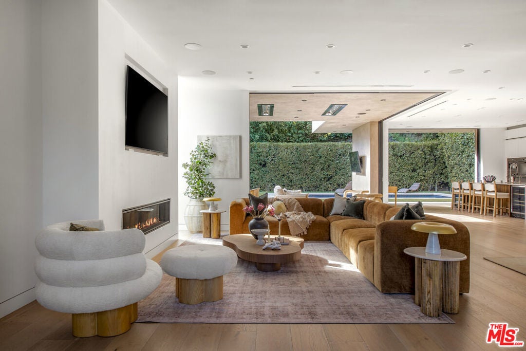 Photo of Listing #26650969