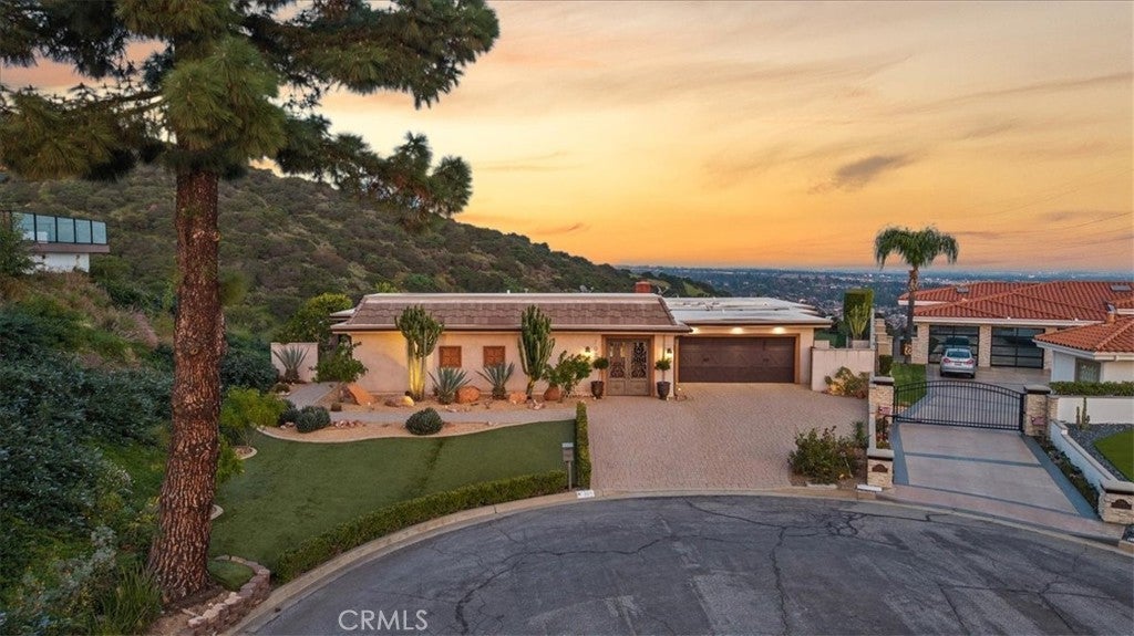 Photo of Listing #CV26013285