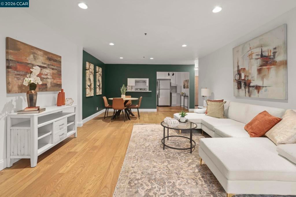 Photo of Listing #41123908