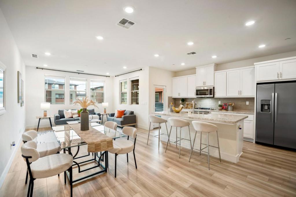 Photo of Listing #ML82028826