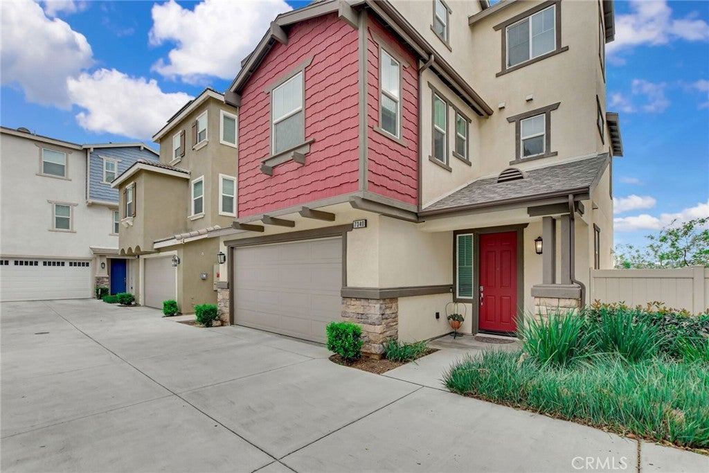 7340 Garnet Ridge, Jurupa Valley