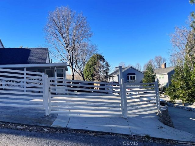 1350 Oak, Lake Arrowhead
