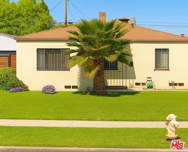 2215 W 132nd Street, Los Angeles