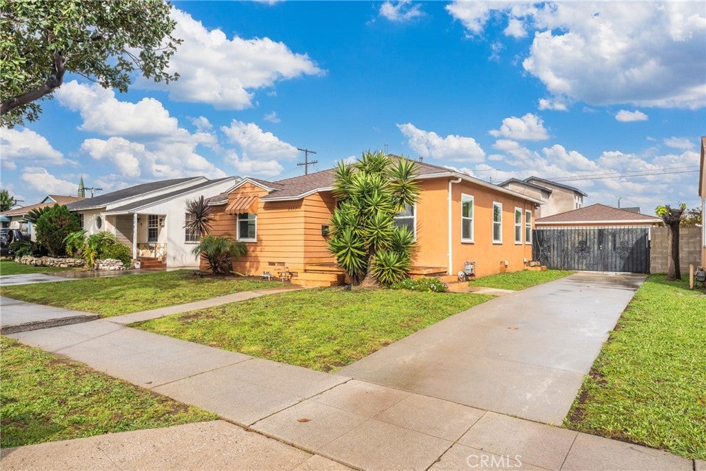 Photo of Listing #OC26032493