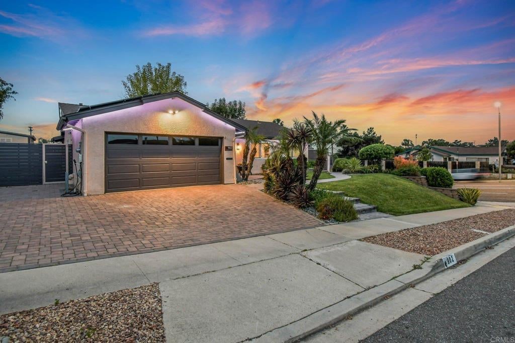 Photo of Listing #PTP2601172