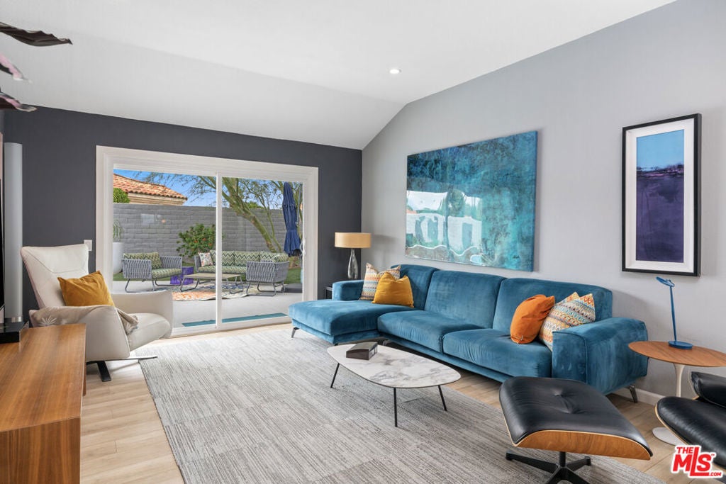 Photo of Listing #26651129