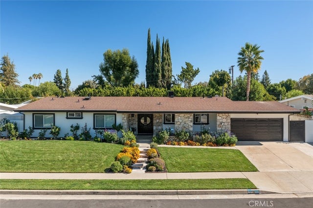 6020 Neddy Avenue, Woodland Hills