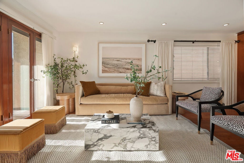 Photo of Listing #26651645