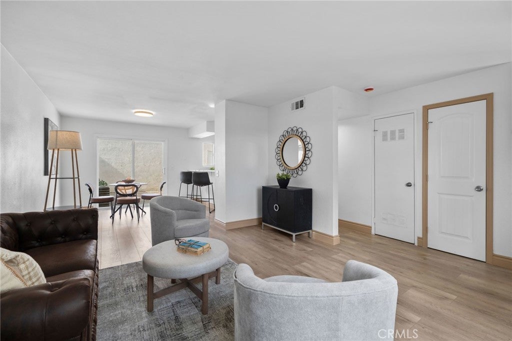 347 Eucalyptus 24, Rialto