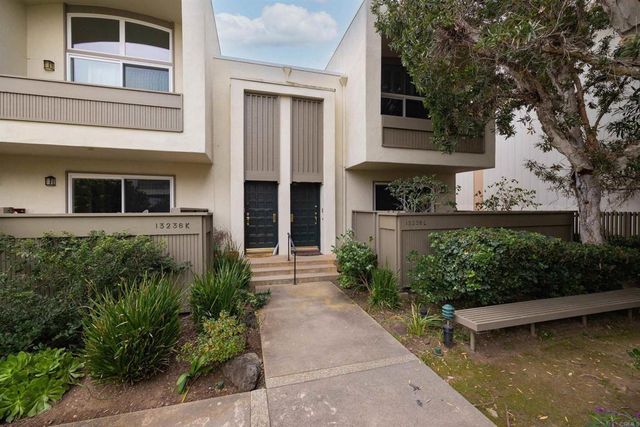 13236 Fiji Way # L, Marina Del Rey