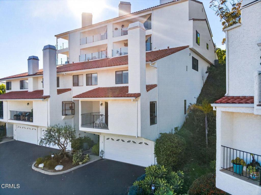 911 Vallecito Drive, Ventura