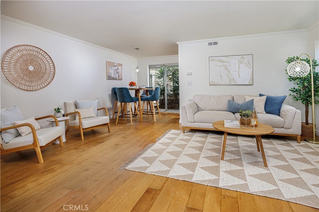 Photo of Listing #OC26033281