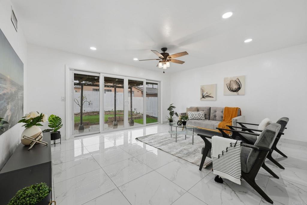 Photo of Listing #PTP2601197