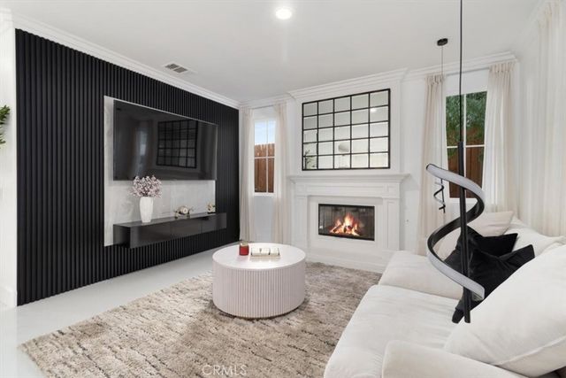 27569 Bottle Brush, Murrieta