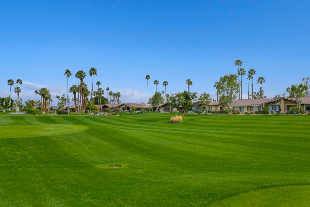 229 Green Mountain Drive, Palm Desert