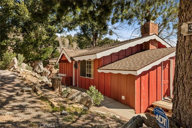 30509 Live Oak, Running Springs