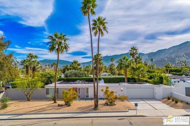 439 E Racquet Club Road, Palm Springs