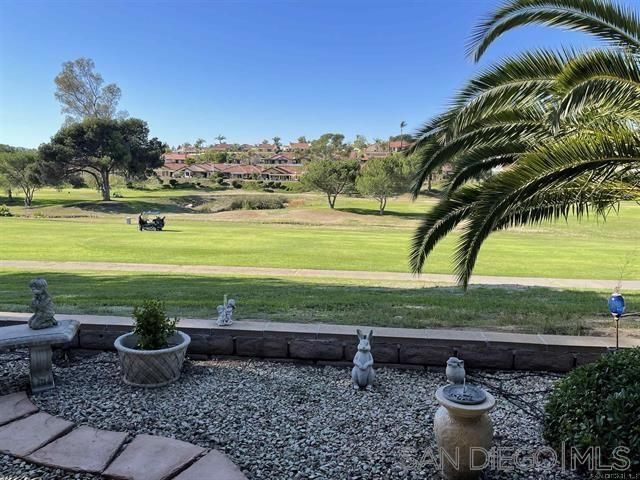 17547 Plaza Karena, San Diego