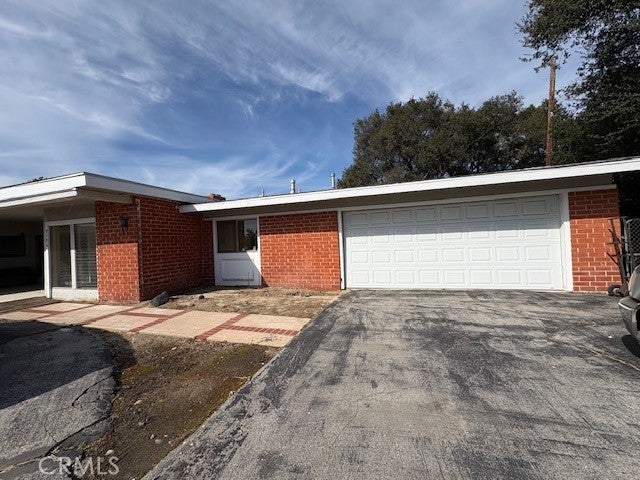 Photo of Listing #SR26035286