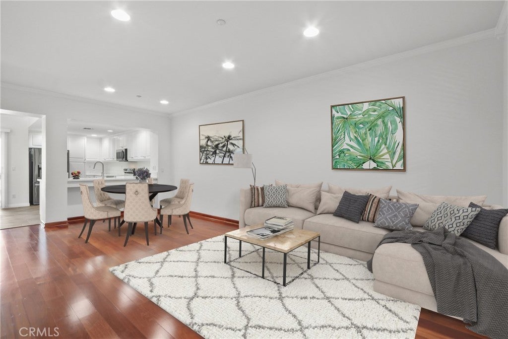 Photo of Listing #OC26035319