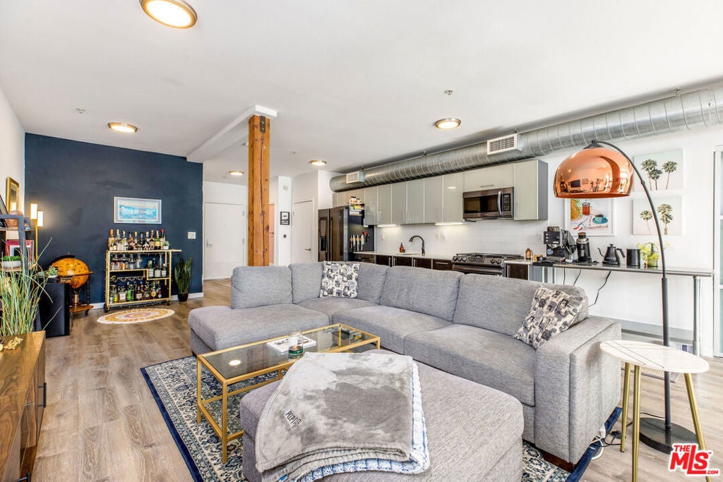 4215 Glencoe Avenue 206, Marina Del Rey