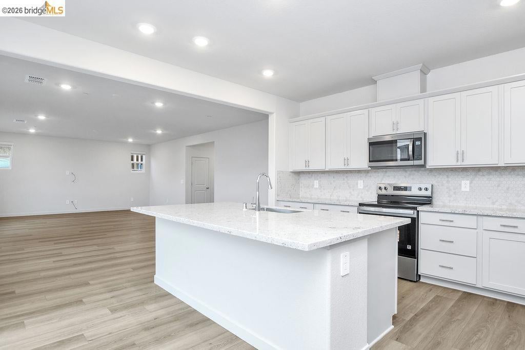 Photo of Listing #41124267