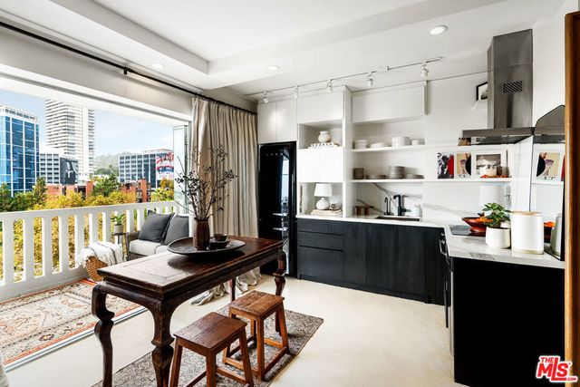 999 N Doheny Drive # 811, West Hollywood