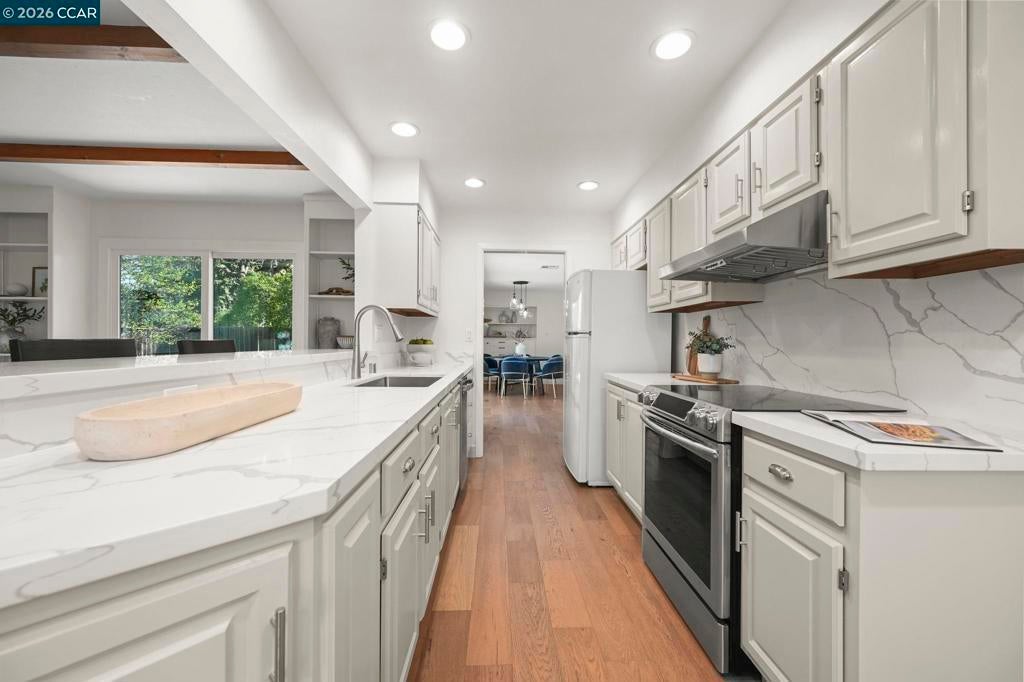 Photo of Listing #41124269