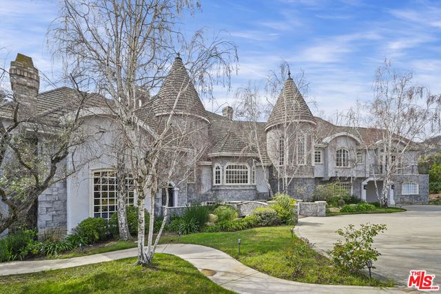 22510 La Quilla Drive, Chatsworth