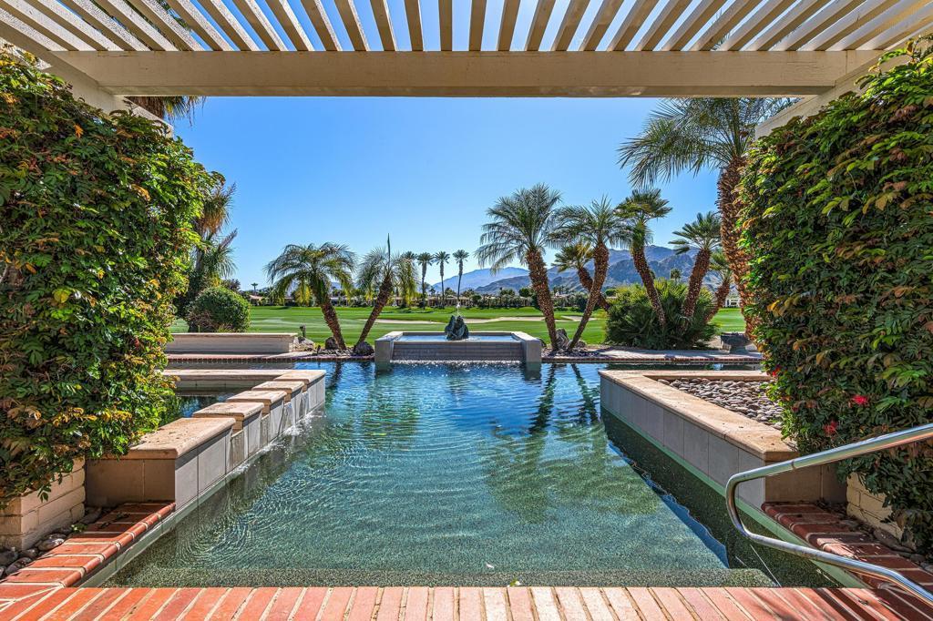 16 Johnar Boulevard, Rancho Mirage