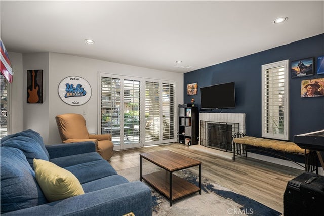 421 Bryson Springs, Costa Mesa