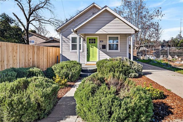 1128 W 5th, Chico