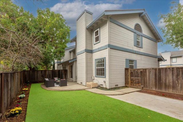 21686 Olive Avenue, Cupertino