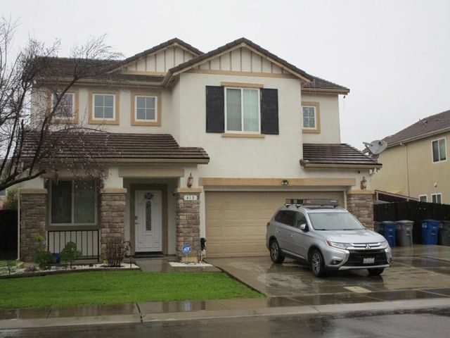 413 Hydrangea Court, Merced