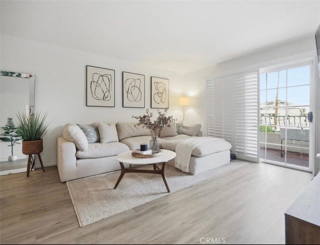 1335 Newport Avenue # 202, Long Beach