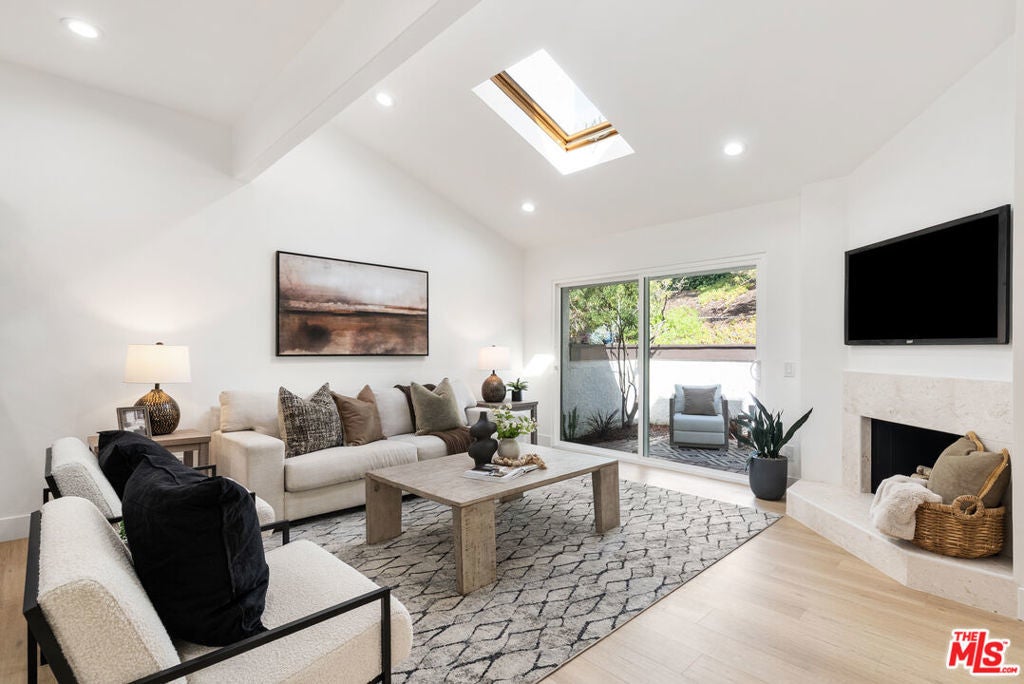 Photo of Listing #26652103