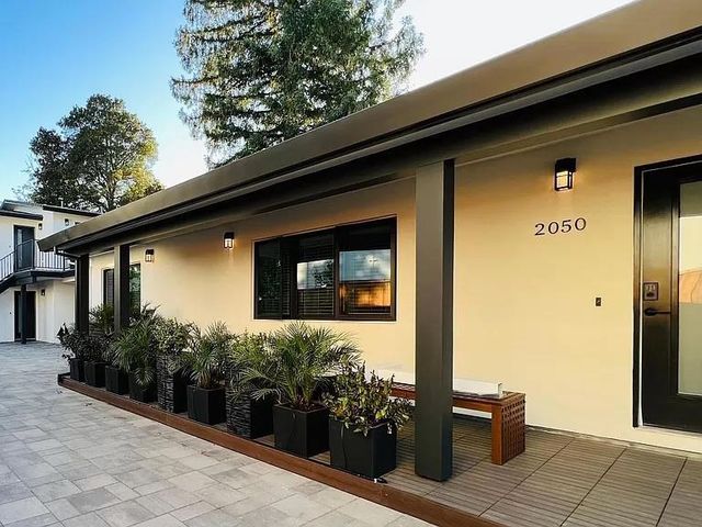 2050 Williams Street, Palo Alto
