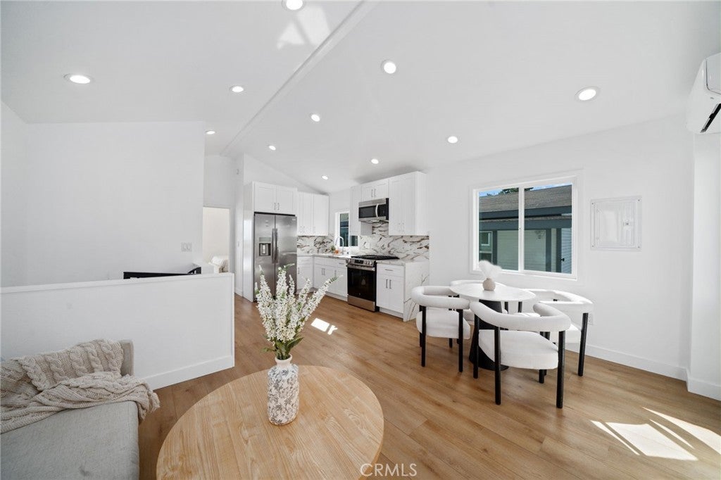 Photo of Listing #CV26013539