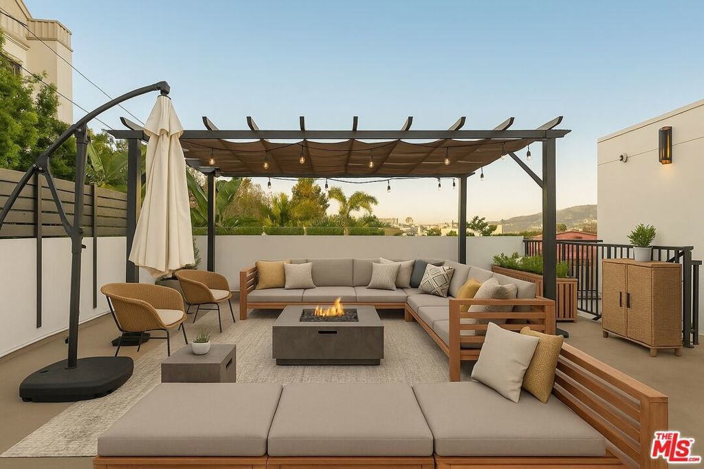1333 Beverly Green Drive # 301, Los Angeles