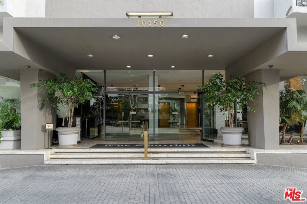 Photo of Listing #26643343