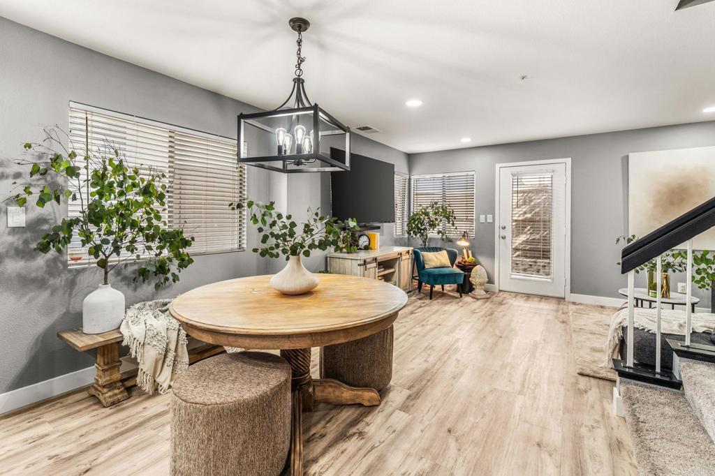 2240 Kings View Circle, Spring Valley